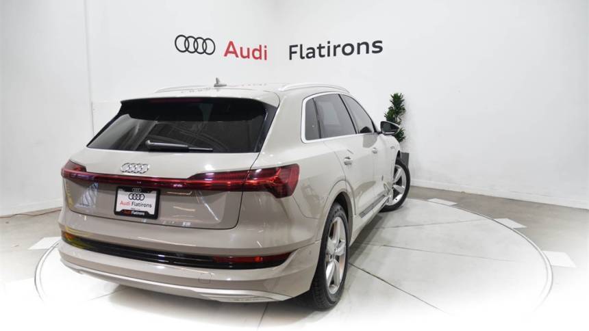 2019 Audi e-tron WA1VABGEXKB014831