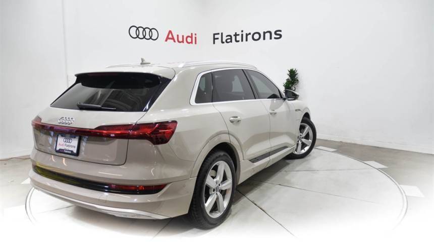 2019 Audi e-tron WA1VABGEXKB014831