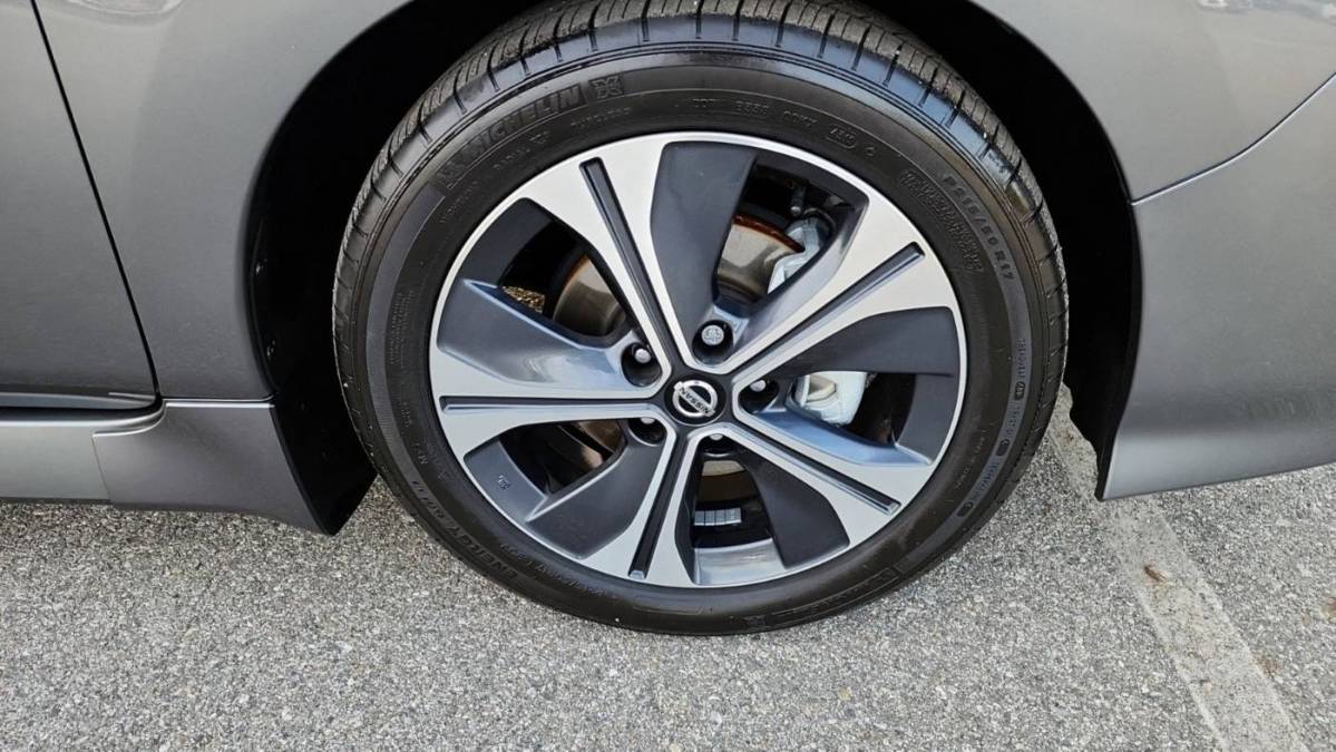 2020 Nissan LEAF 1N4AZ1CP9LC300735