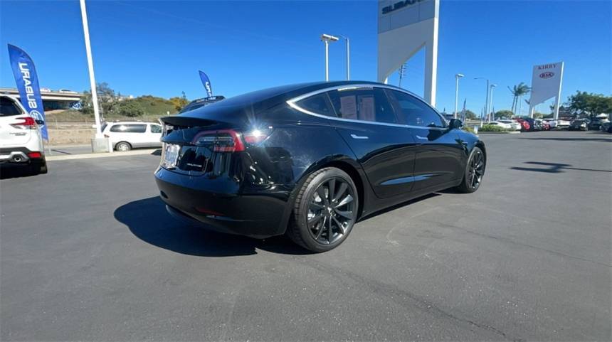 2018 Tesla Model 3 5YJ3E1EB0JF178394