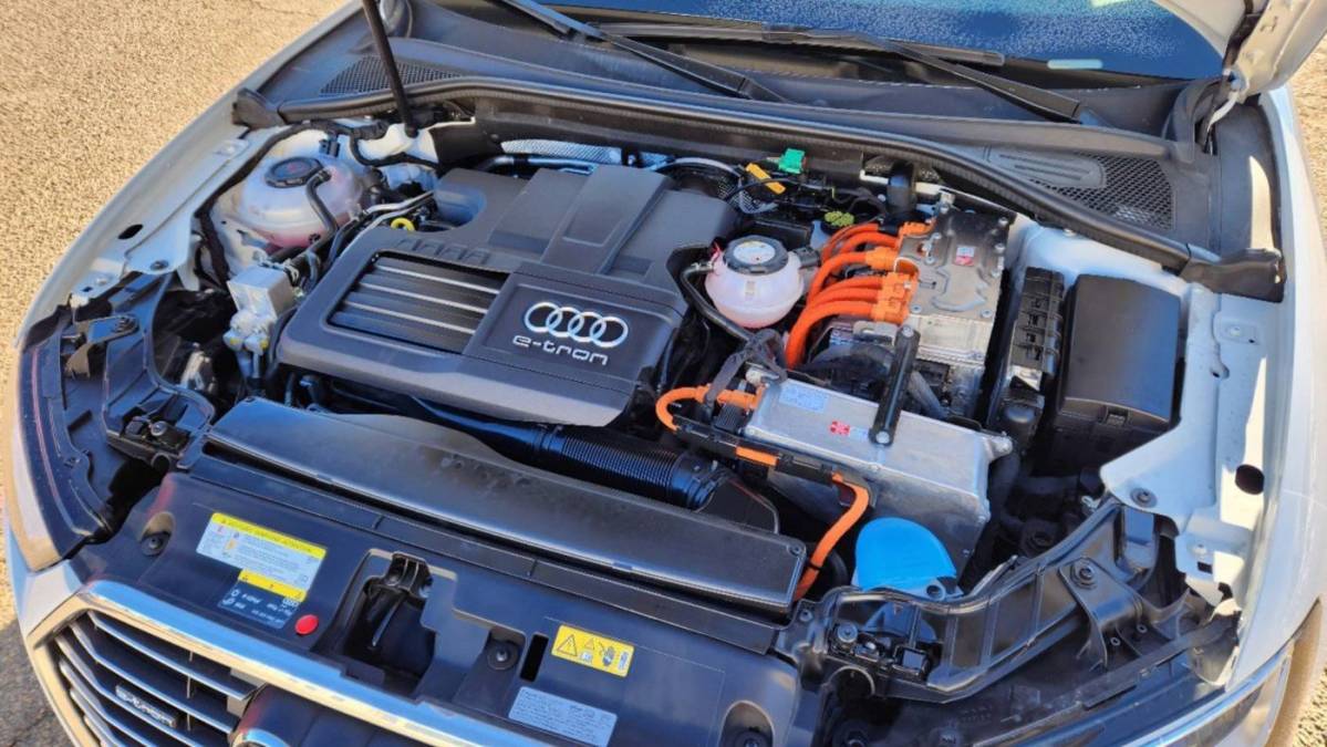 2018 Audi A3 Sportback e-tron WAUTPBFF6JA105604