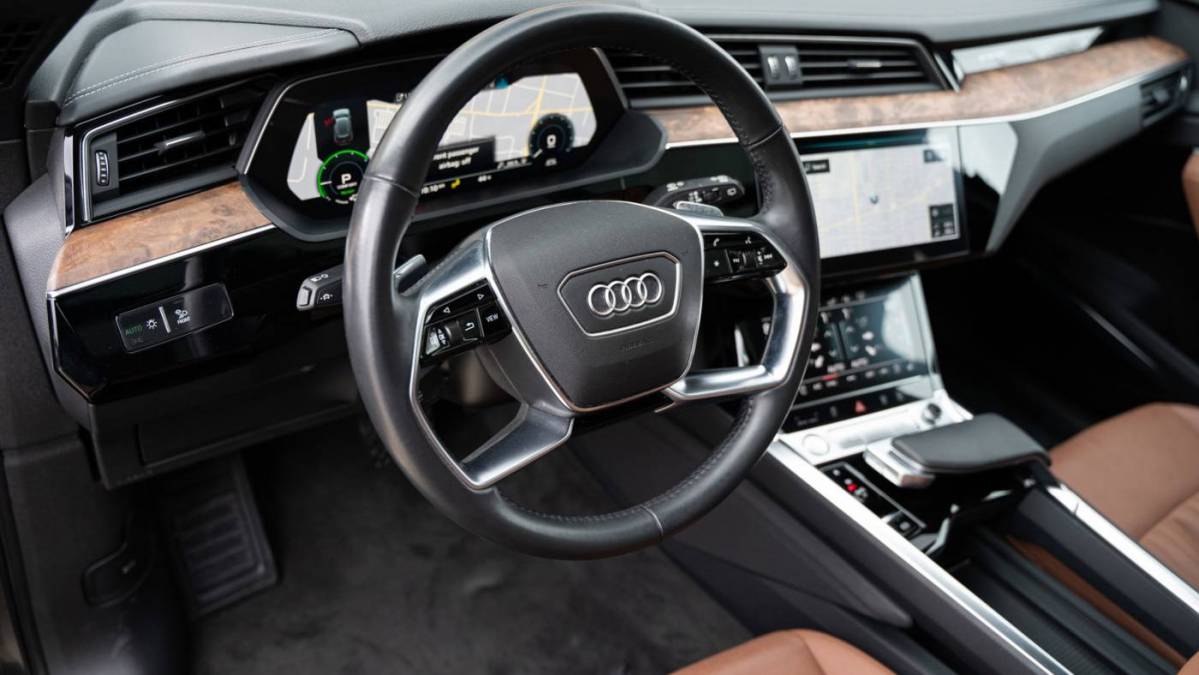 2019 Audi e-tron WA1LAAGE9KB013736