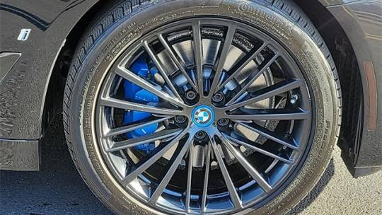 2018 BMW 5 Series WBAJB1C57JB374748