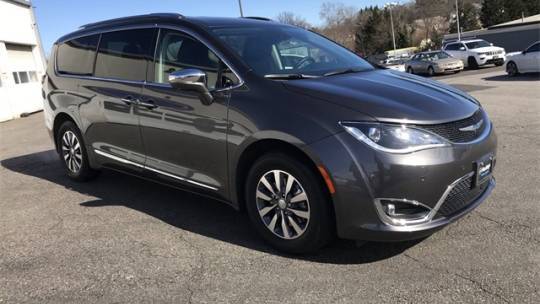 2020 Chrysler Pacifica Hybrid 2C4RC1N70LR282225