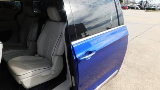2020 Chrysler Pacifica Hybrid 2C4RC1N70LR133166