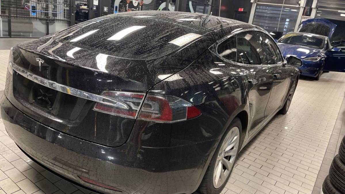 2016 Tesla Model S 5YJSA1E29GF167314