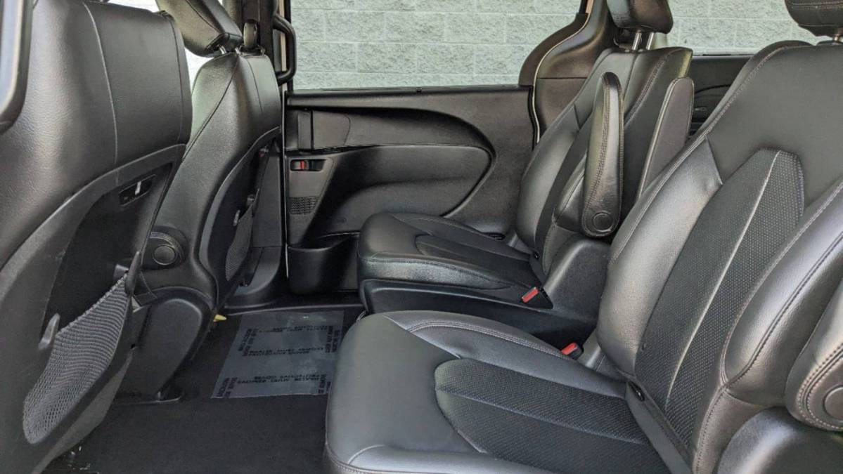 2020 Chrysler Pacifica Hybrid 2C4RC1L70LR134384