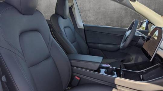 2020 Tesla Model Y 5YJYGDEF8LF005763