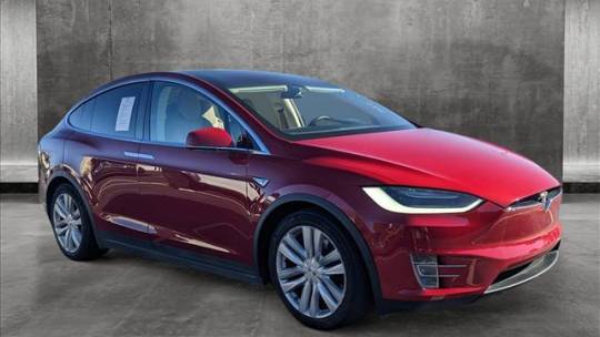 2016 Tesla Model X 5YJXCBE44GF000916