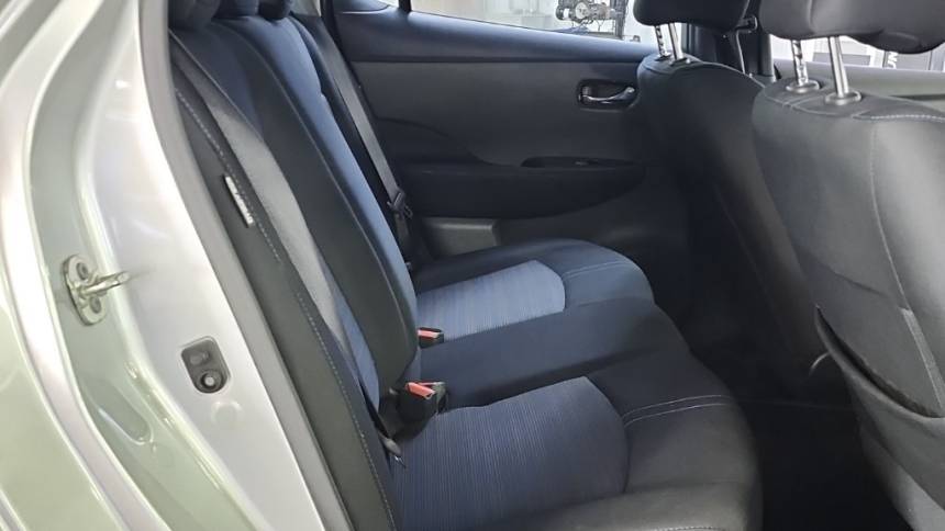 2022 Nissan LEAF 1N4AZ1CV1NC552061