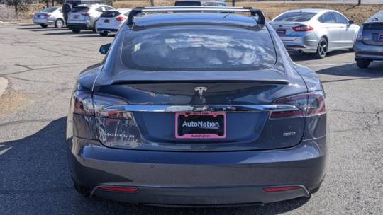 2015 Tesla Model S 5YJSA1H24FF094704