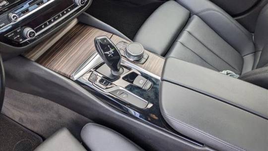 2018 BMW 5 Series WBAJA9C54JB251541