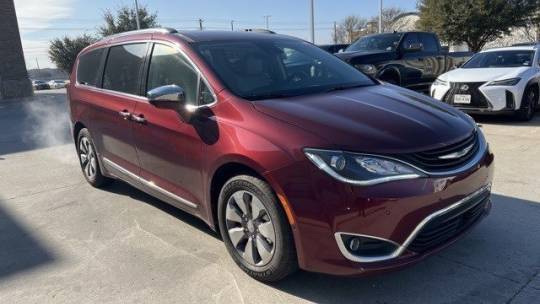 2018 Chrysler Pacifica Hybrid 2C4RC1N76JR105370