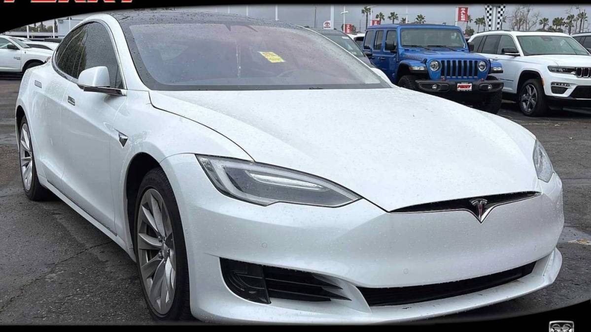 2017 Tesla Model S 5YJSA1E19HF204791