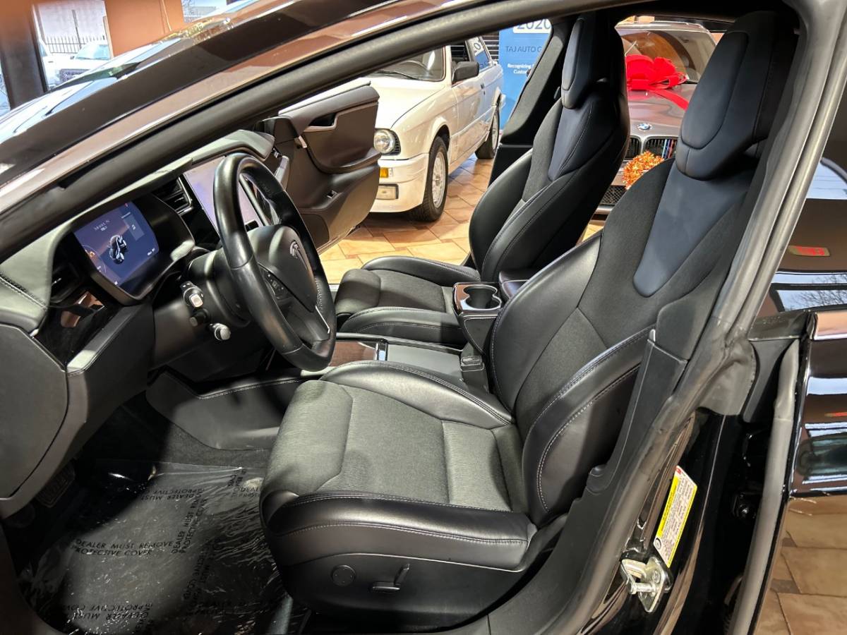 2018 Tesla Model S 5YJSA1E2XJF281541