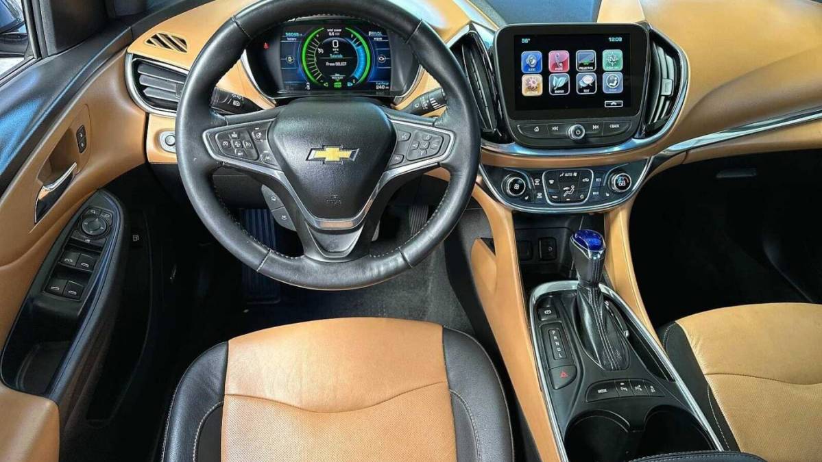 2017 Chevrolet VOLT 1G1RD6S55HU102205