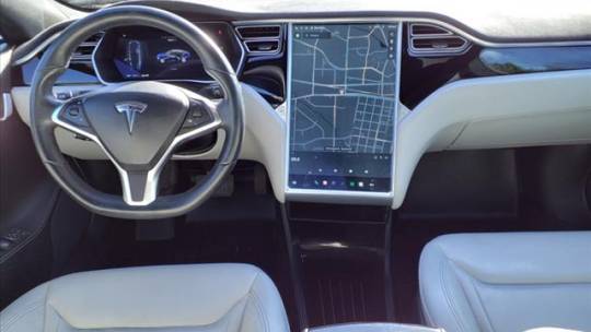 2015 Tesla Model S 5YJSA1E22FF115263