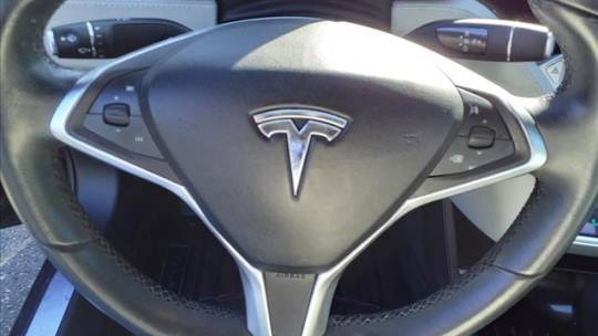 2015 Tesla Model S 5YJSA1E22FF115263