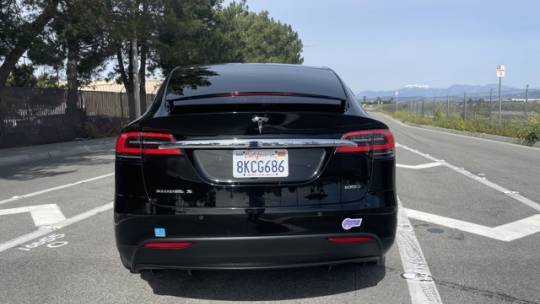 2019 Tesla Model X 5YJXCAE28KF154532