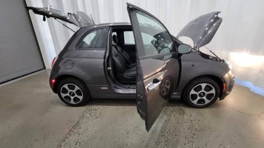 2018 Fiat 500e 3C3CFFGE8JT471676