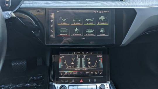 2021 Audi e-tron WA1LAAGE8MB027209