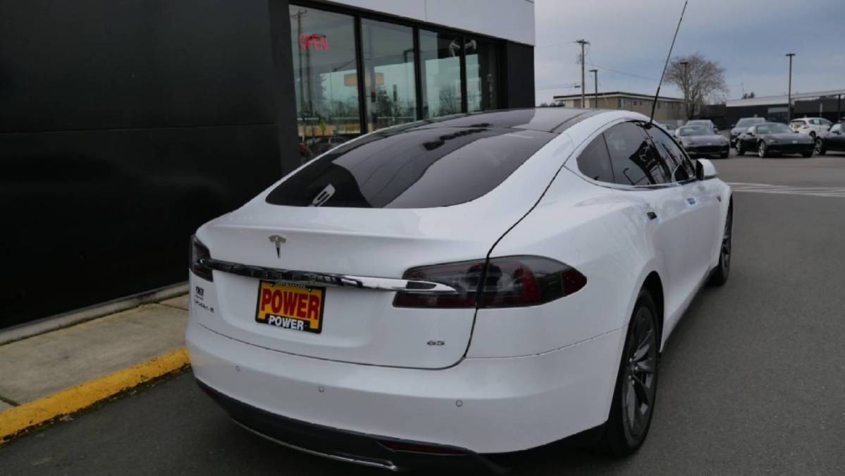 2014 Tesla Model S 5YJSA1H17EFP34250