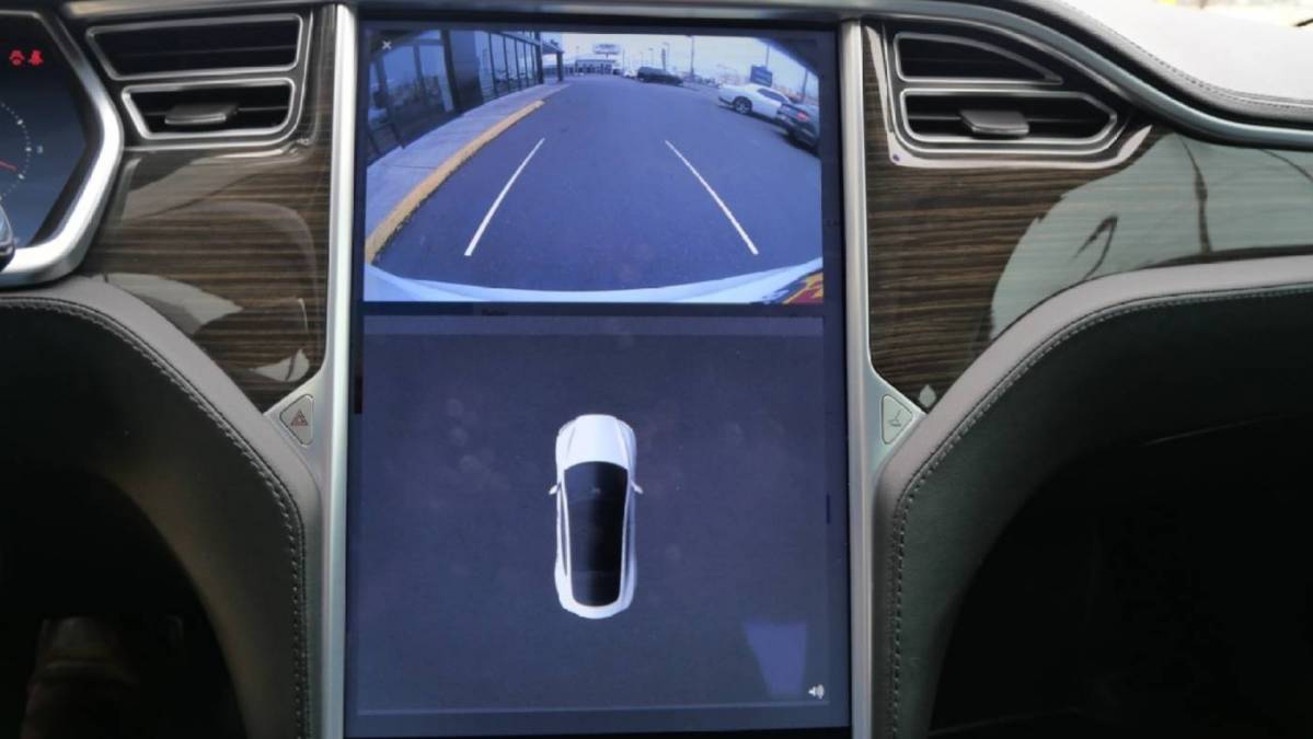 2014 Tesla Model S 5YJSA1H17EFP34250