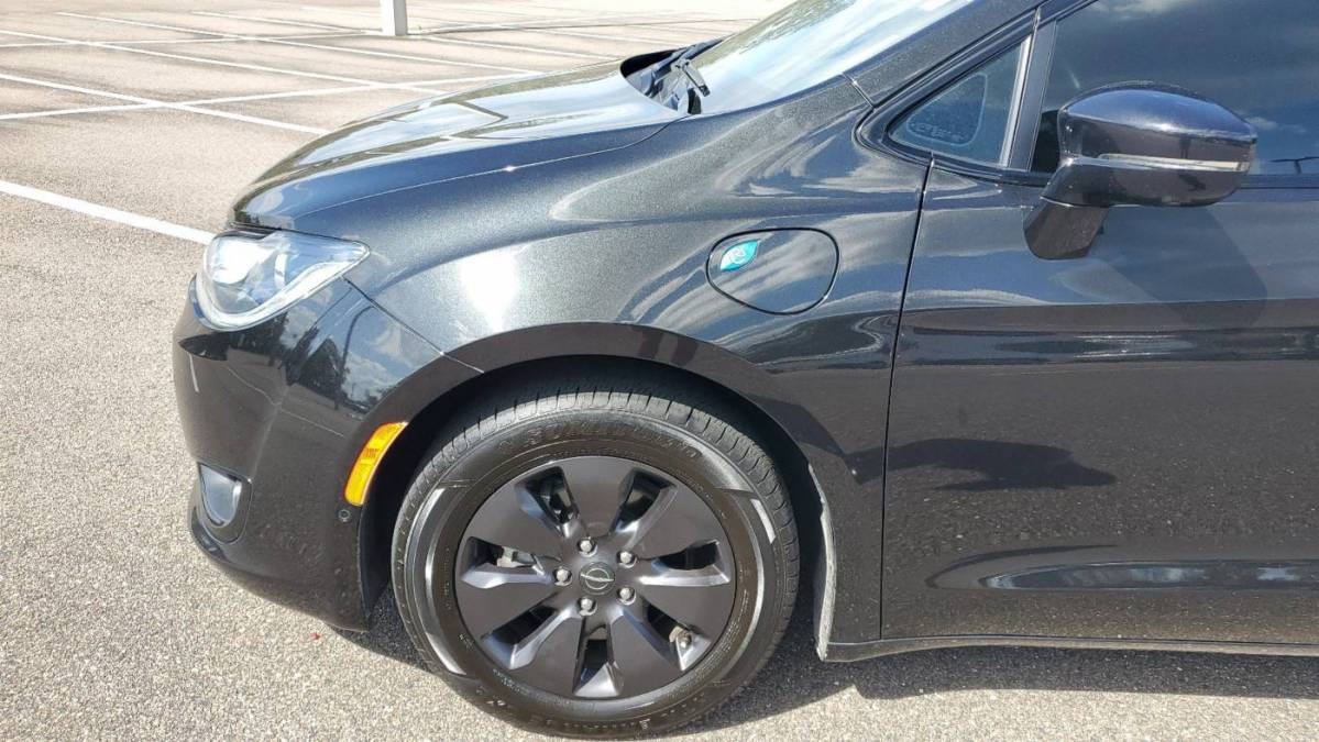 2020 Chrysler Pacifica Hybrid 2C4RC1N79LR235906