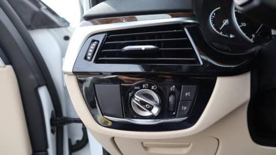 2019 BMW 5 Series WBAJA9C55KB399487