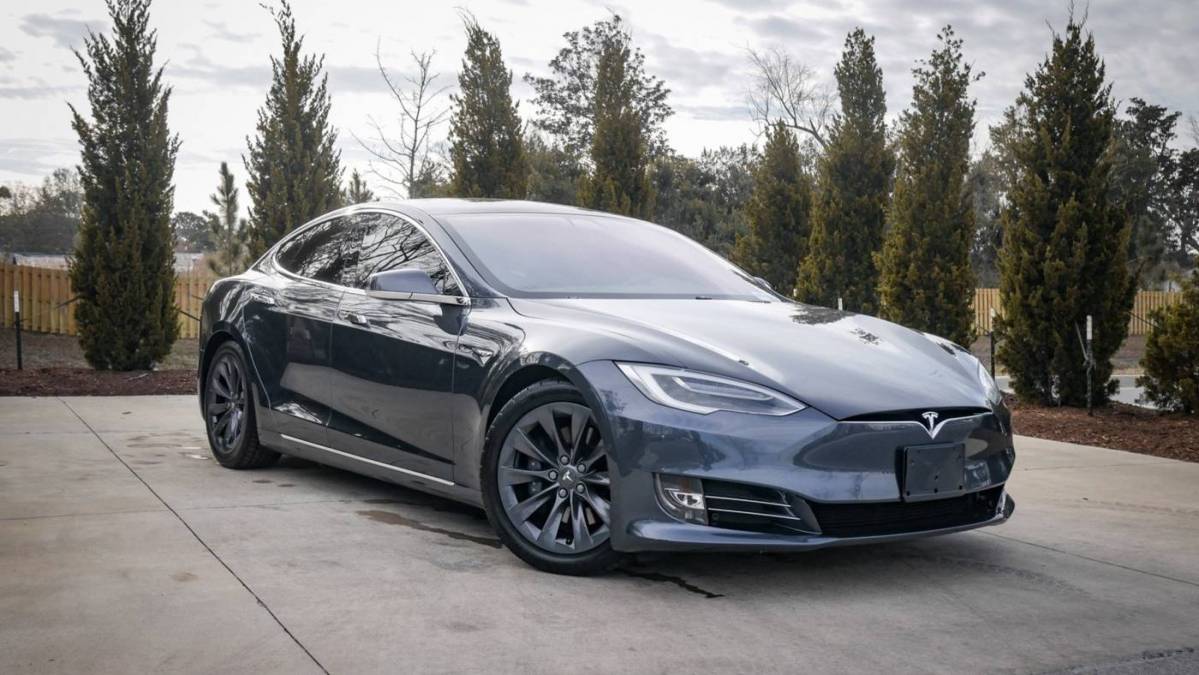 2017 Tesla Model S 5YJSA1E25HF220978