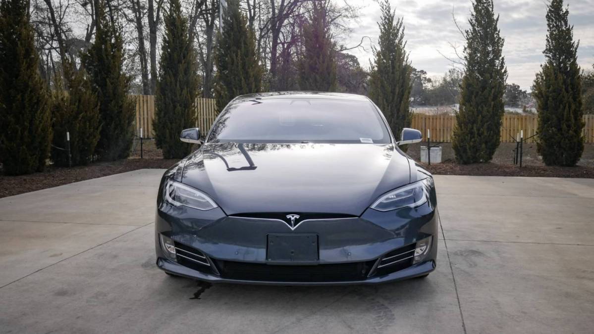 2017 Tesla Model S 5YJSA1E25HF220978