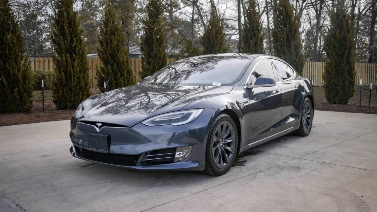 2017 Tesla Model S 5YJSA1E25HF220978