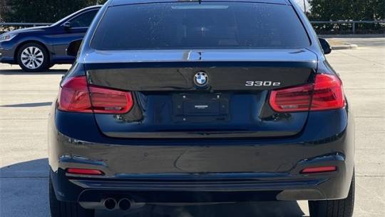 2017 BMW 3 Series WBA8E1C55HK895421