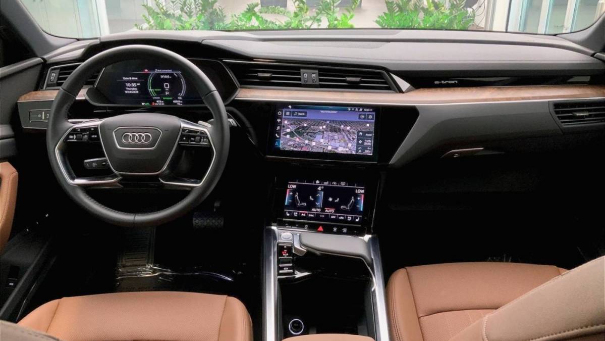 2019 Audi e-tron WA1LAAGE4KB024837