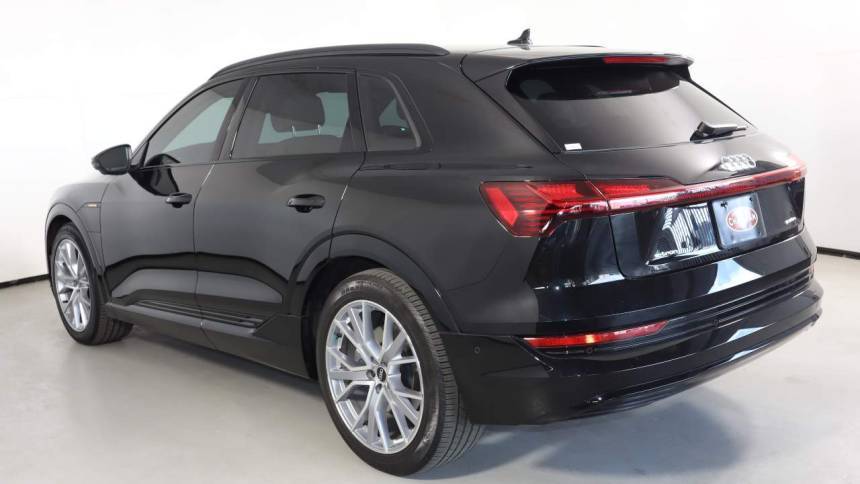 2021 Audi e-tron WA1VAAGE1MB012401