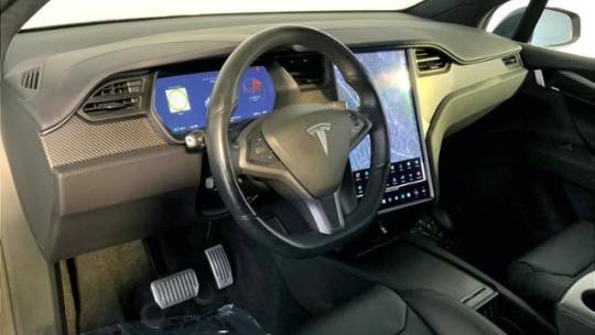 2018 Tesla Model X 5YJXCBE29JF103335