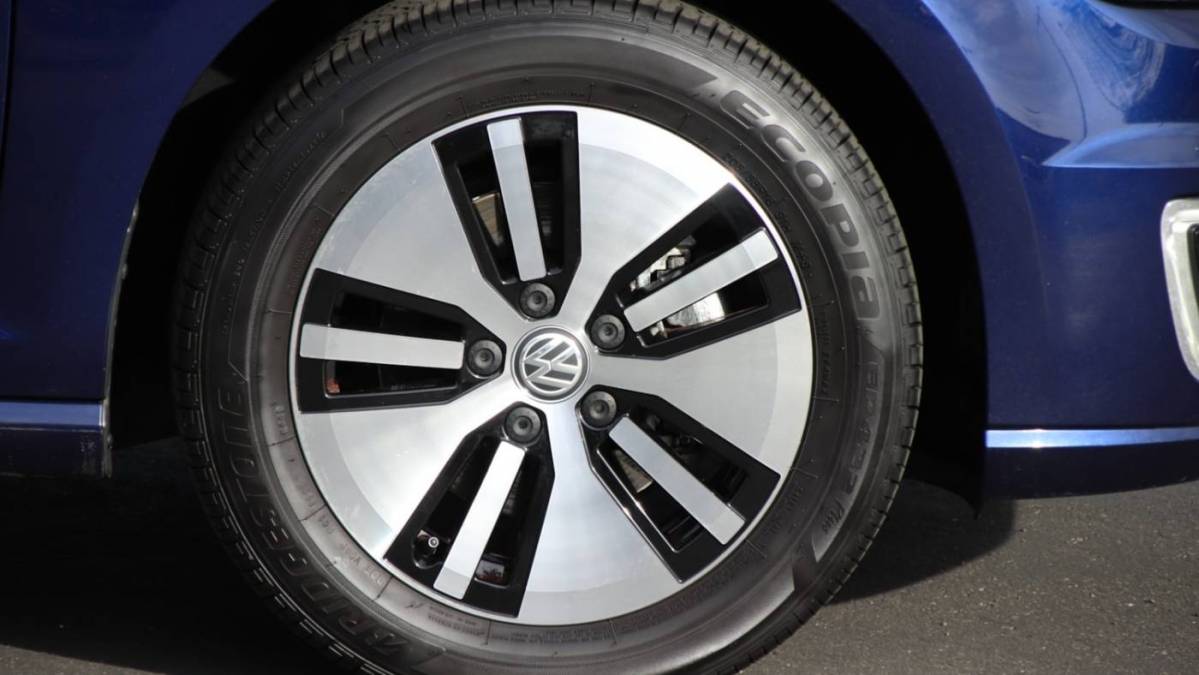 2019 Volkswagen e-Golf WVWKR7AU3KW913215