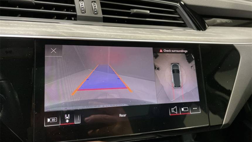 2021 Audi e-tron WA1LAAGE9MB028756