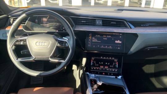 2019 Audi e-tron WA1VAAGE2KB017572