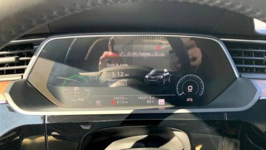 2019 Audi e-tron WA1VAAGE2KB017572
