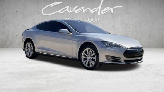 2016 Tesla Model S 5YJSA1E28GF128794