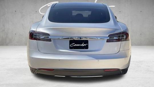 2016 Tesla Model S 5YJSA1E28GF128794