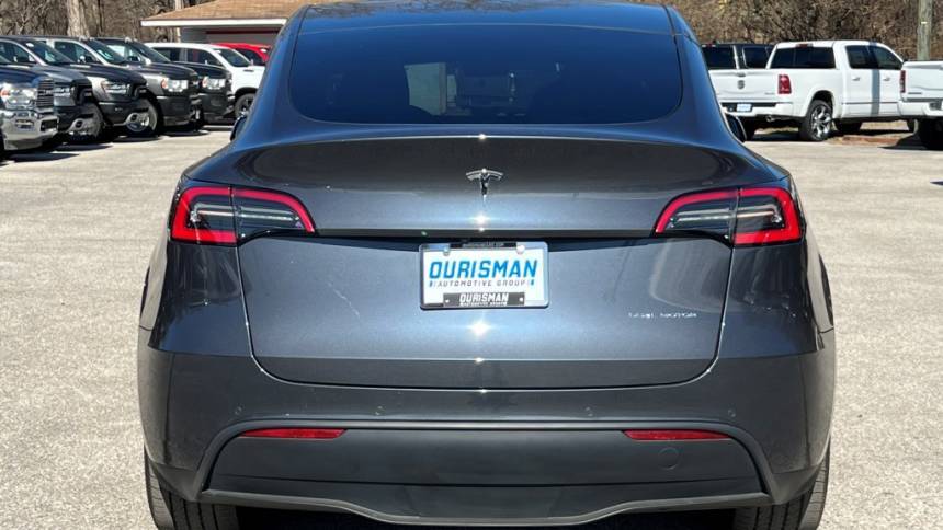 2020 Tesla Model Y 5YJYGDEE8LF045283