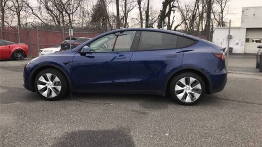 2020 Tesla Model Y 5YJYGDEE5LF044379