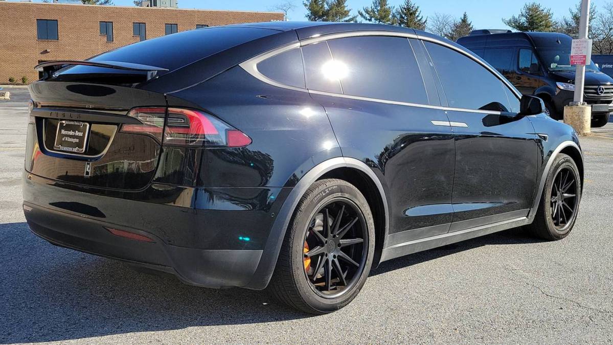2020 Tesla Model X 5YJXCDE43LF232056