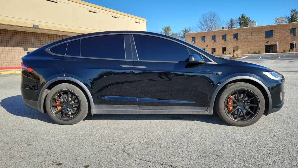 2020 Tesla Model X 5YJXCDE43LF232056