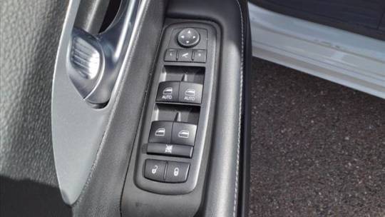 2019 Chrysler Pacifica Hybrid 2C4RC1N79KR687028