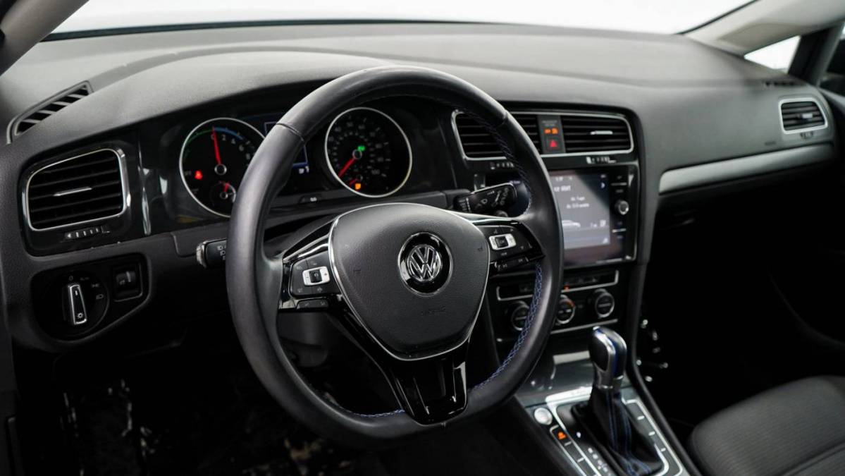 2019 Volkswagen e-Golf WVWKR7AU5KW907917