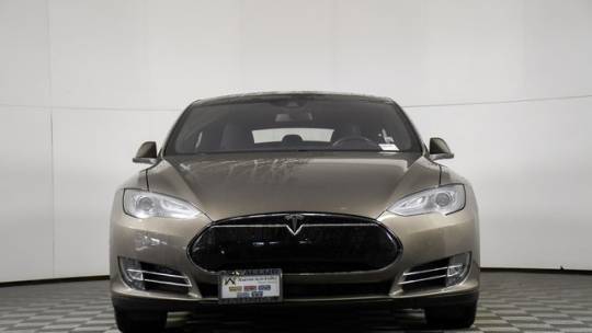 2015 Tesla Model S 5YJSA1E20FF117495