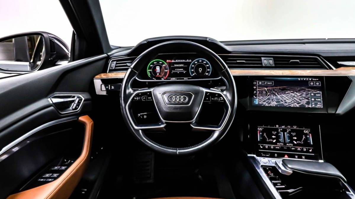 2019 Audi e-tron WA1LAAGE6KB024337